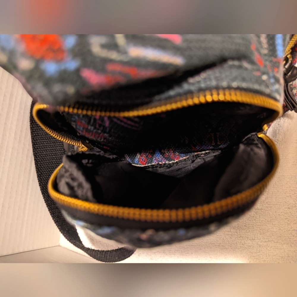 Mossimo Backpack - image 8